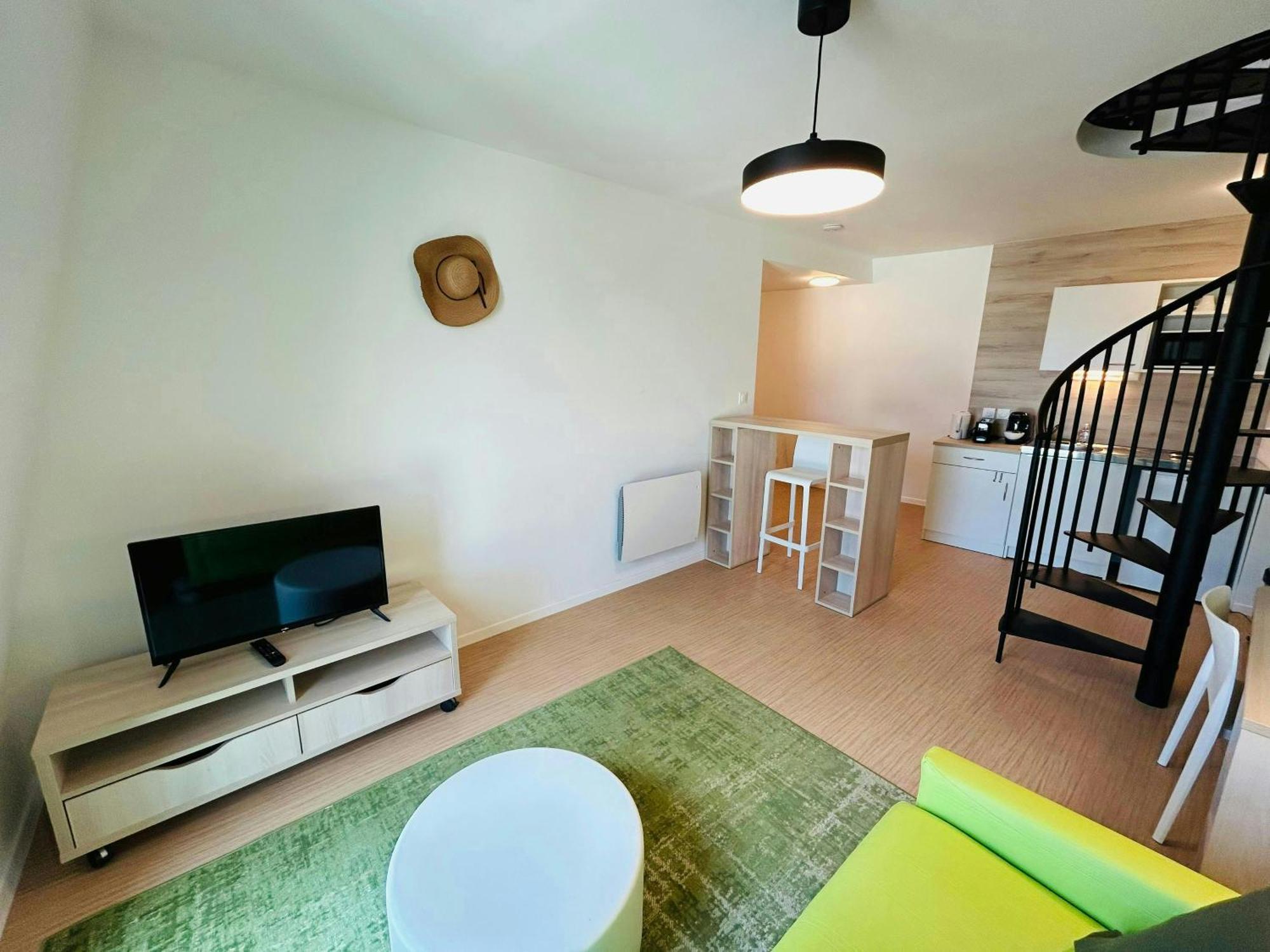 We Live In R - Duplex 504 Apartment Reims Exterior photo